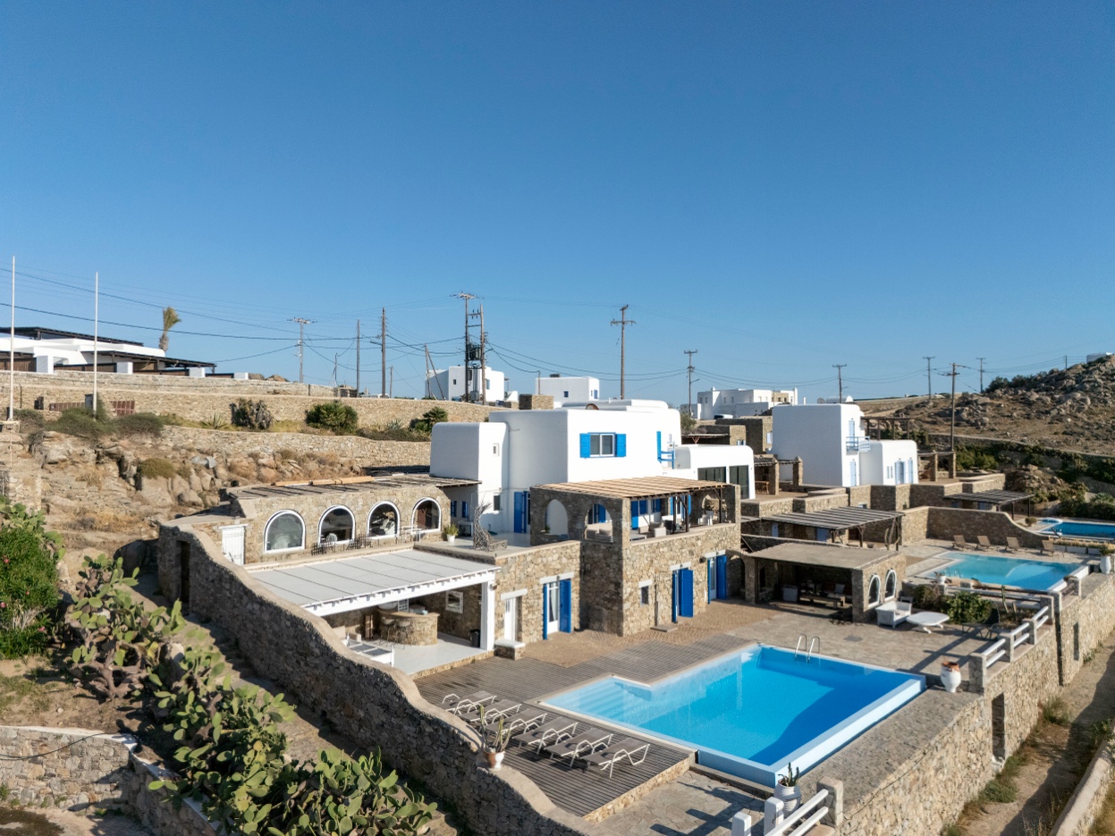 Aerial view of Salty Ble estate